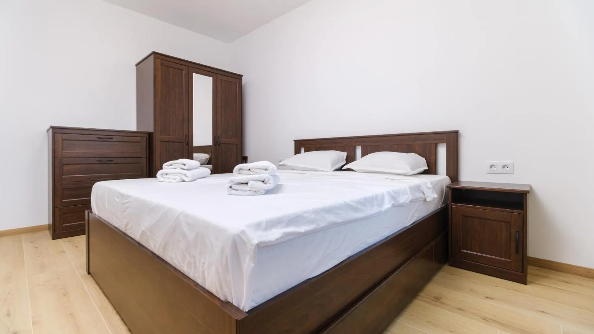 Modern 1-Bedroom Apartment With Free Parking Plowdiw Bulgarien